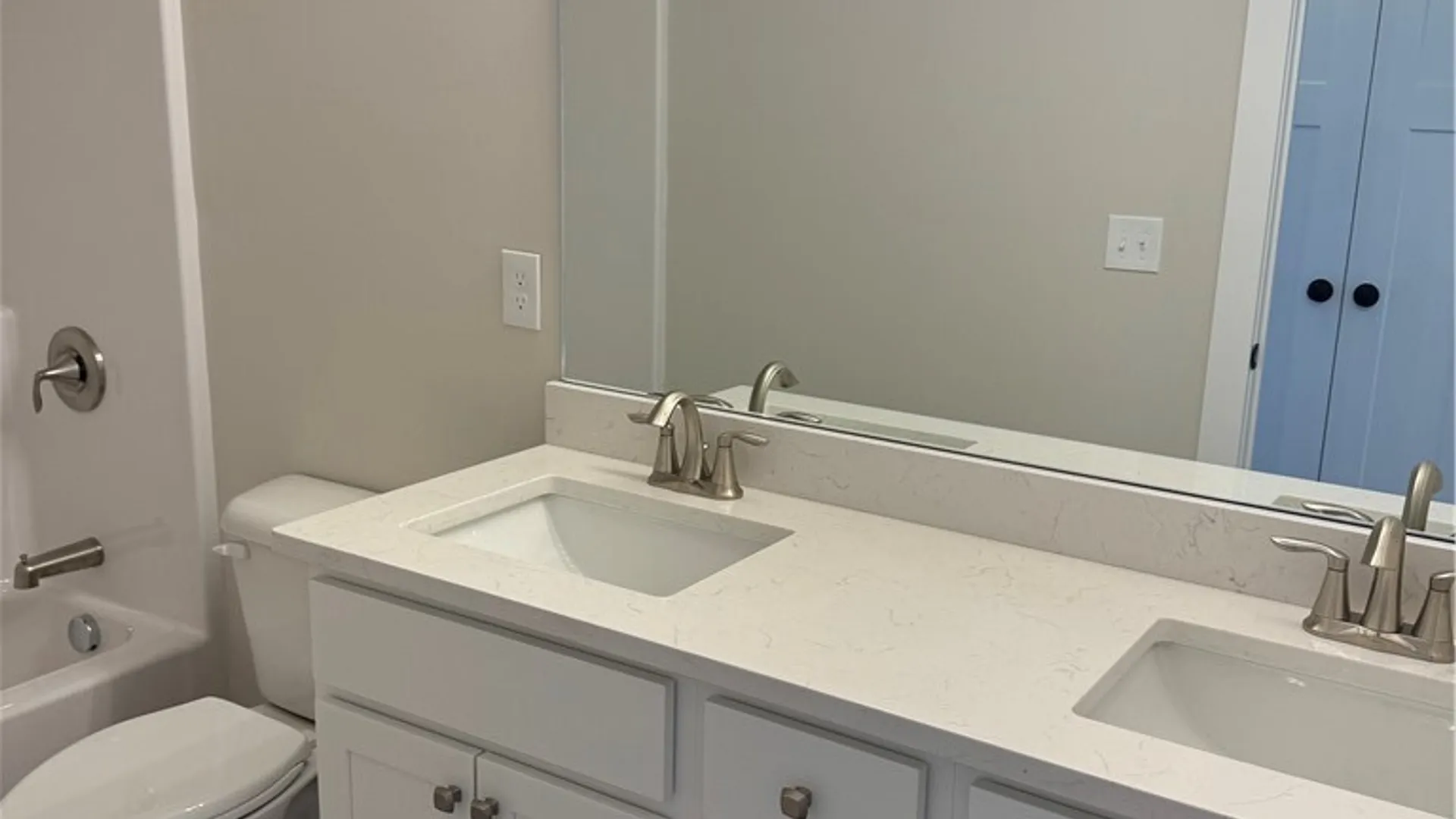 Property at 8539 Angus Path, Cicero, NY 13039 40