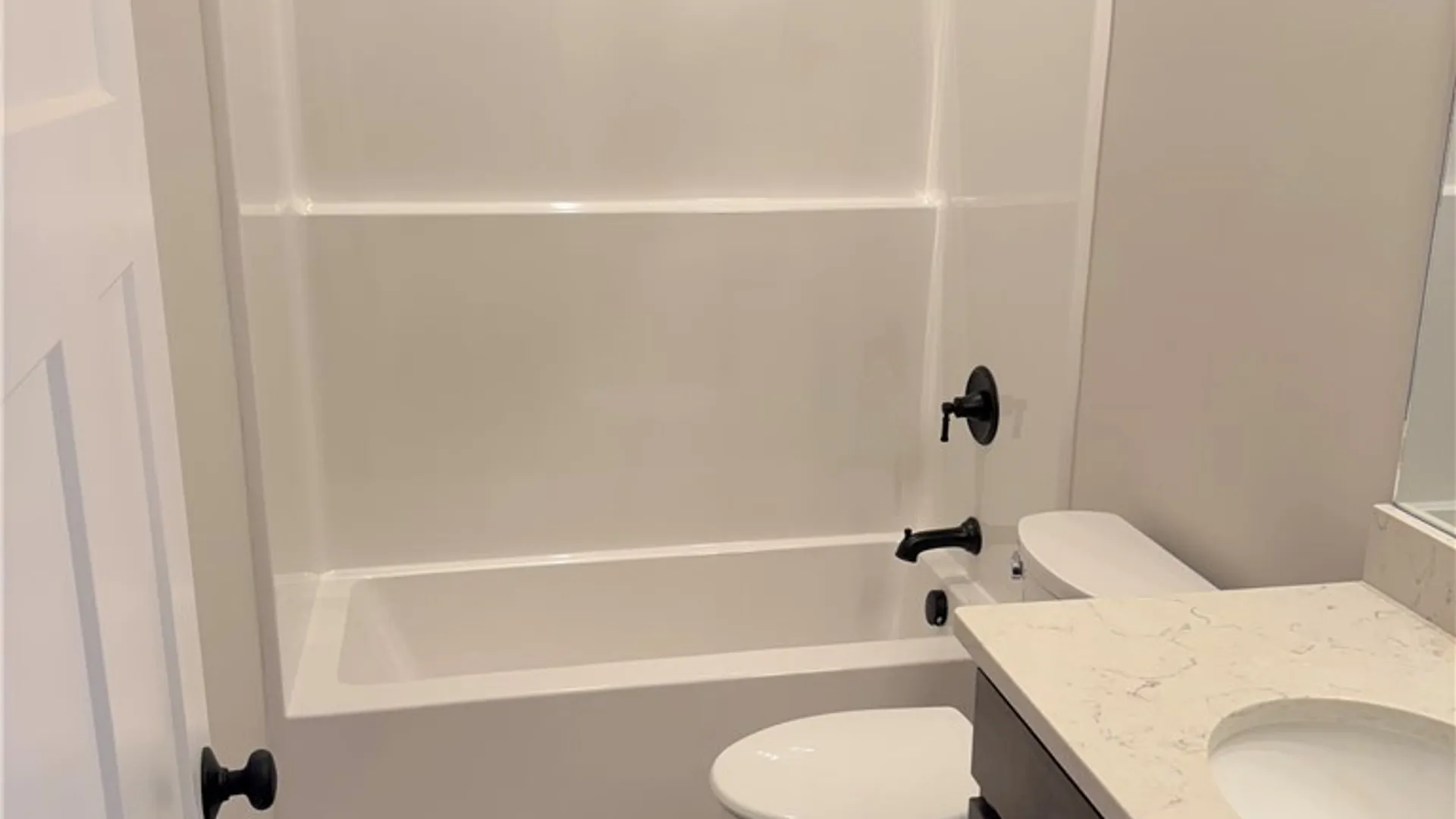 Property at 8530 Angus Path, Cicero, NY 13039 40
