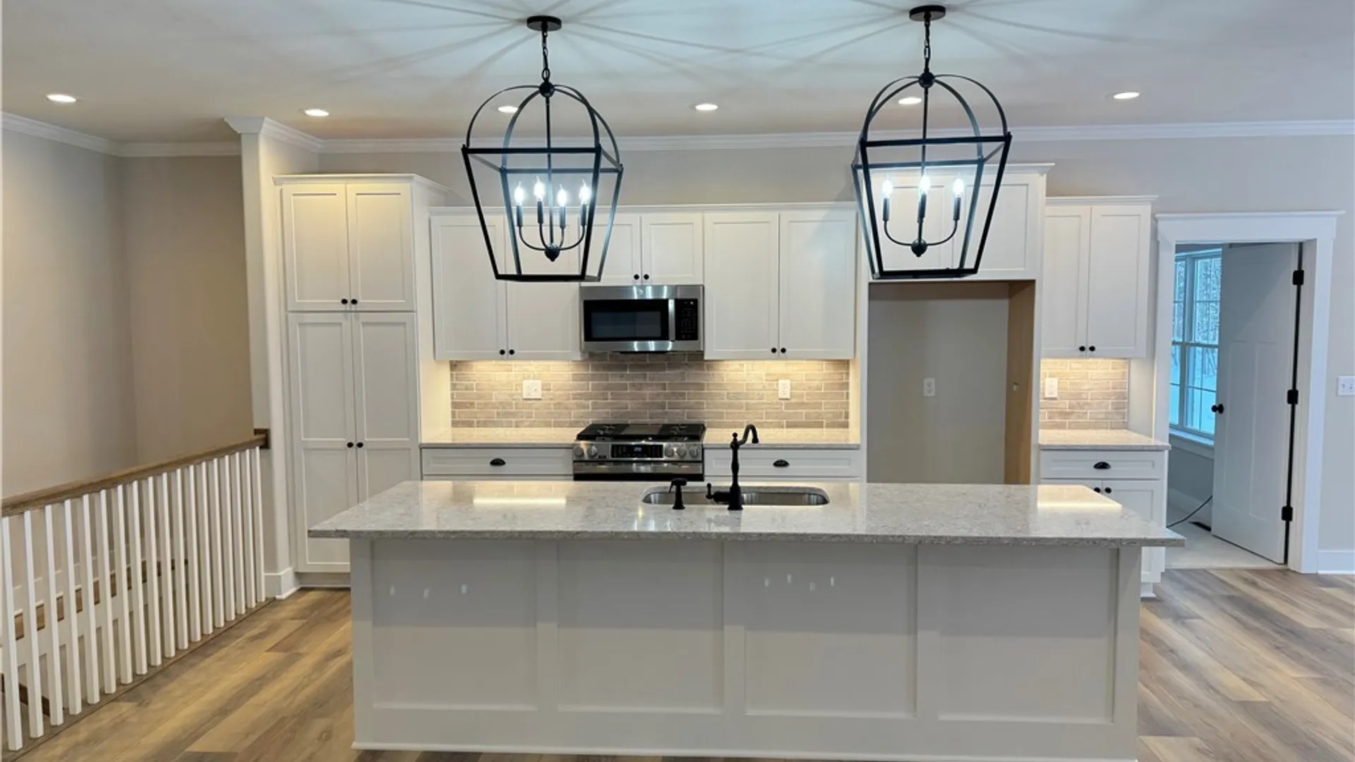 Property at 8541 Angus Path, Cicero, NY 13039 3