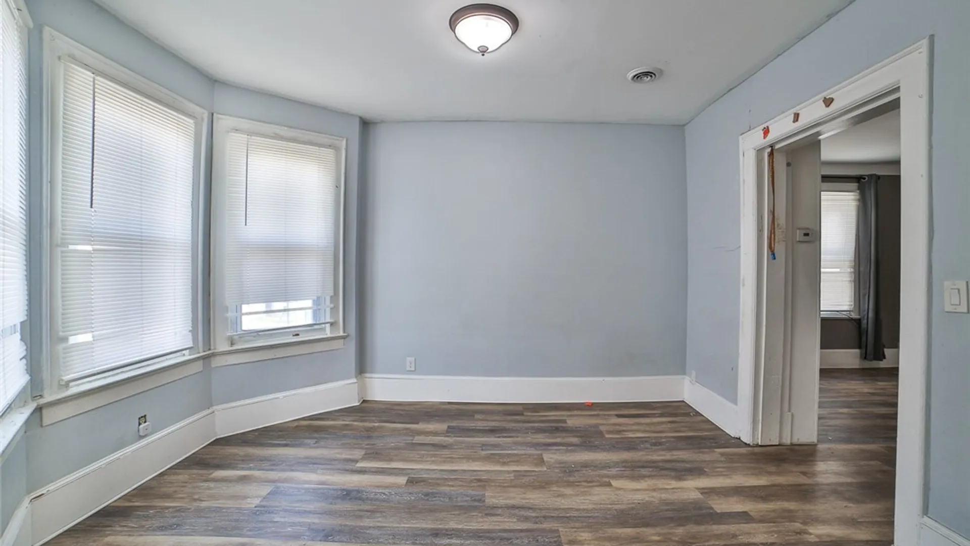 Property at 641 Woodlawn Avenue, Buffalo, NY 14211 3