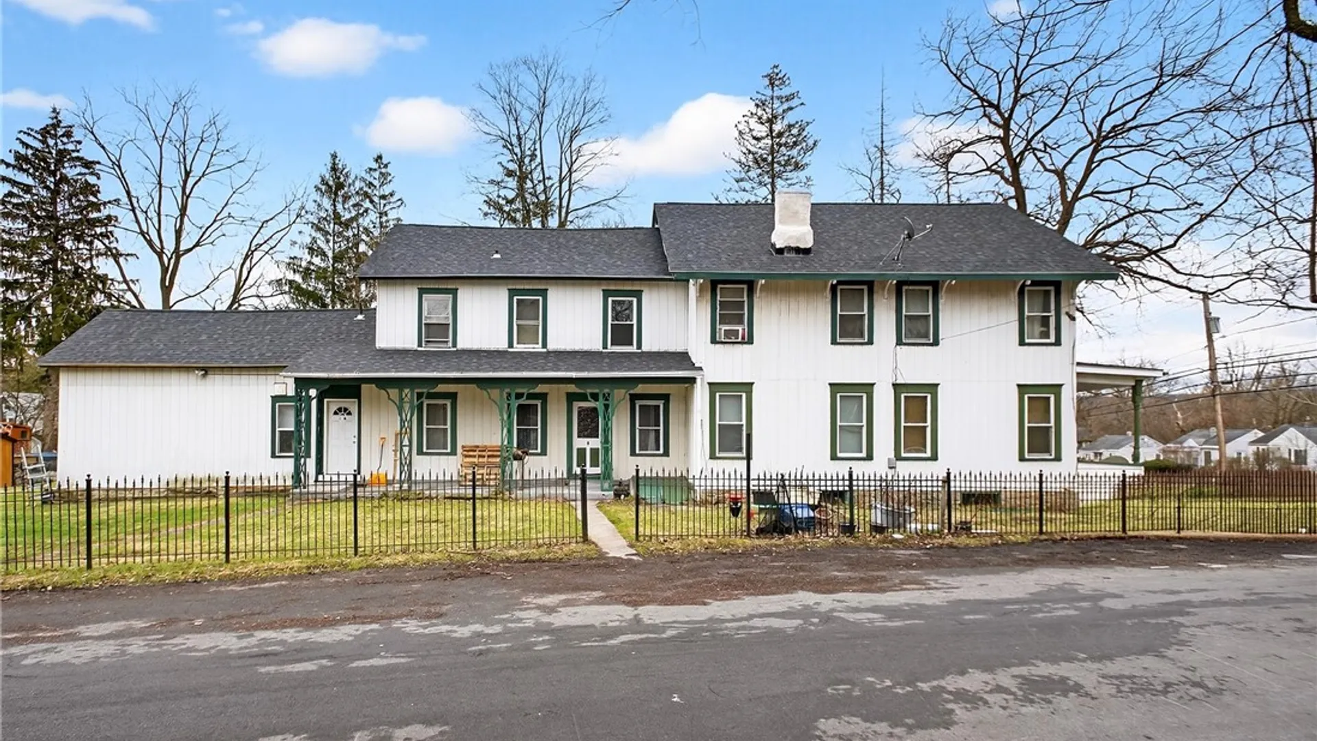 Property at 612 West Seneca Turnpike Avenue, Syracuse, NY 13207 2