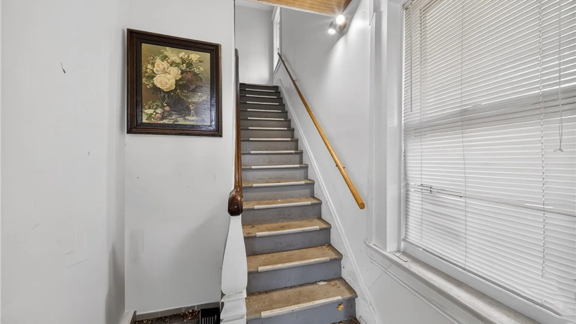 Property at 612 West Seneca Turnpike Avenue, Syracuse, NY 13207 22