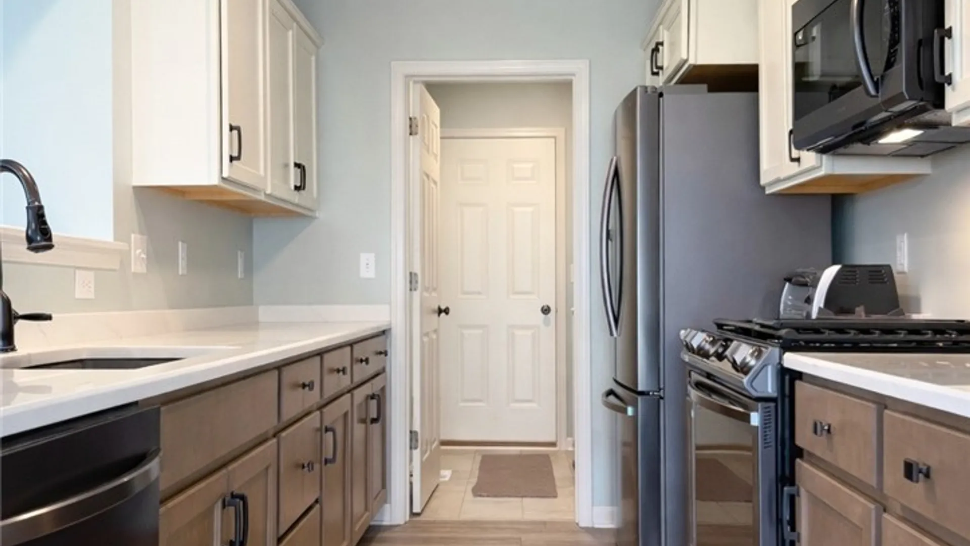 Property at 902 Carriage Lane, West Seneca, NY 14224 12