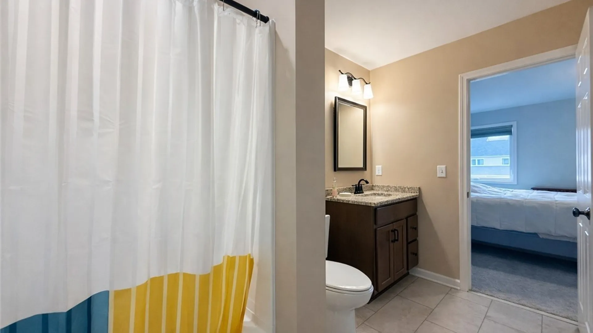 Property at 902 Carriage Lane, West Seneca, NY 14224 18