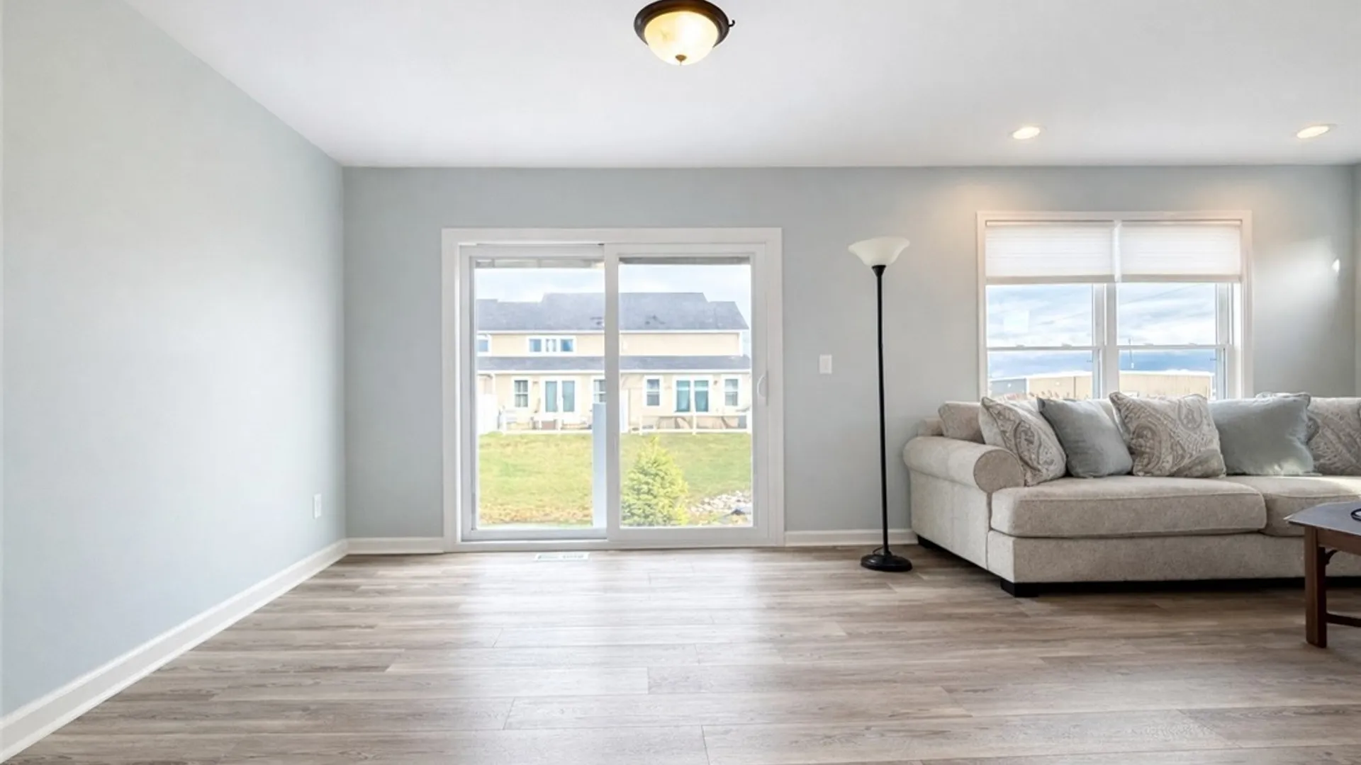 Property at 902 Carriage Lane, West Seneca, NY 14224 6