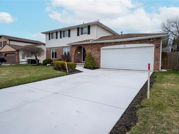 Property at 188 Paradise Lane, Tonawanda, NY 14150