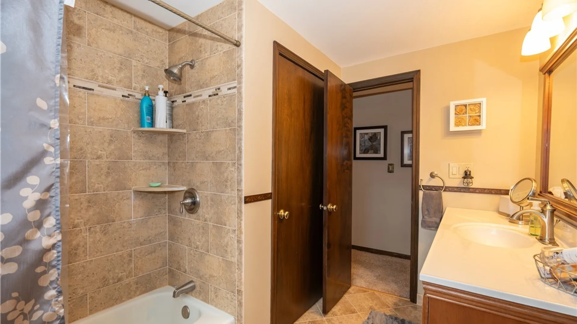 Property at 188 Paradise Lane, Tonawanda, NY 14150 33