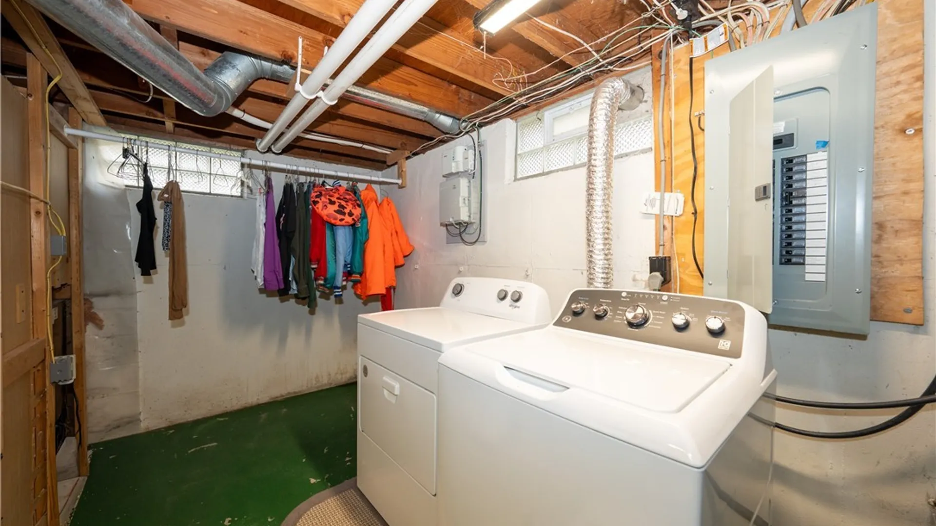 Property at 188 Paradise Lane, Tonawanda, NY 14150 39