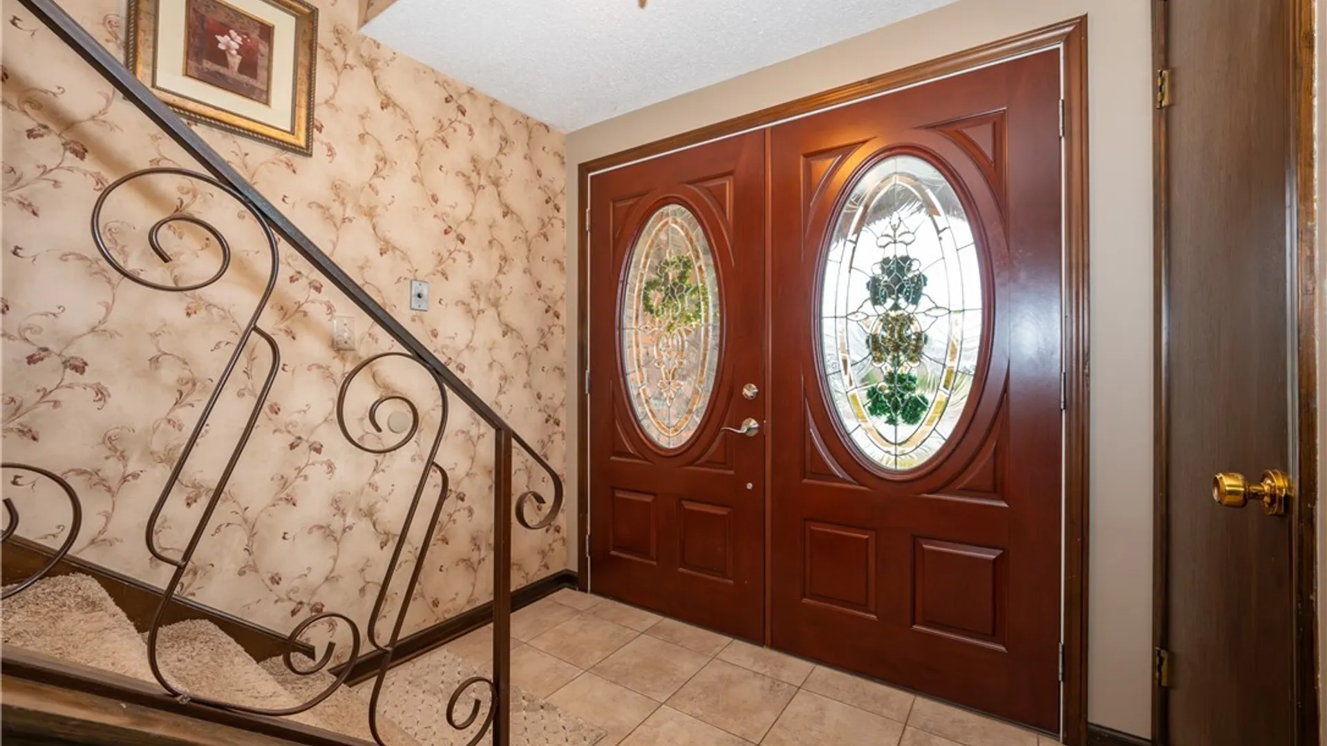 Property at 188 Paradise Lane, Tonawanda, NY 14150 5