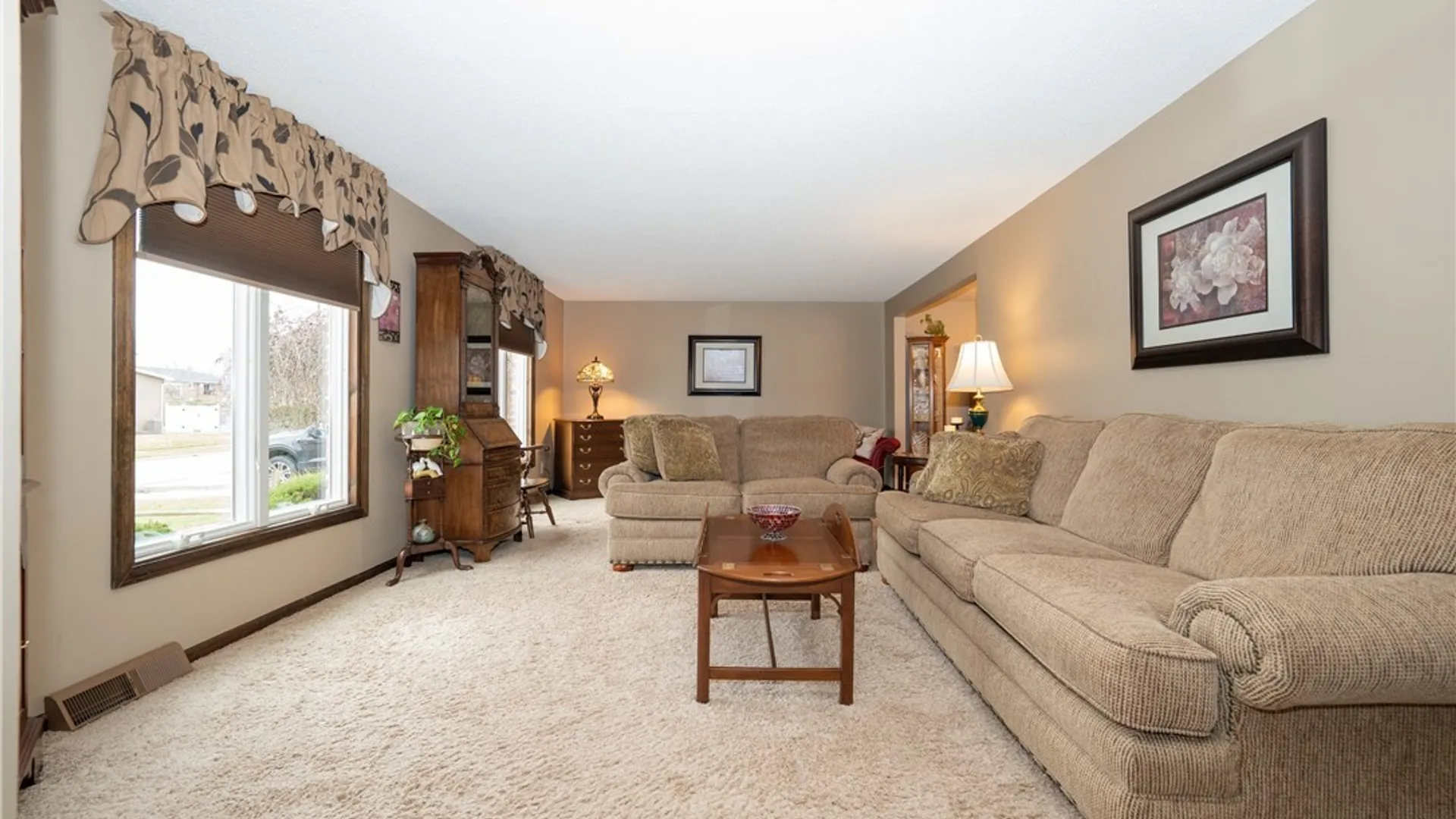 Property at 188 Paradise Lane, Tonawanda, NY 14150 6