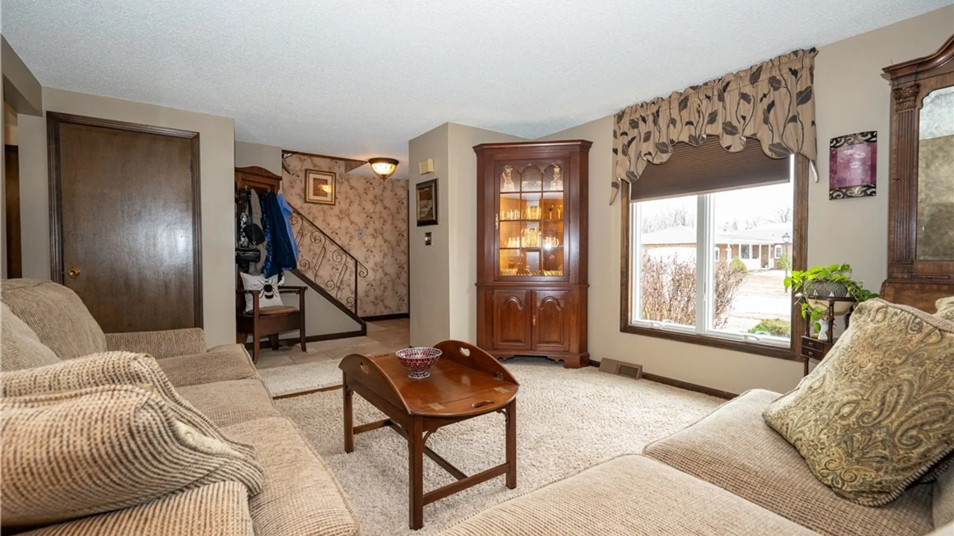 Property at 188 Paradise Lane, Tonawanda, NY 14150 7