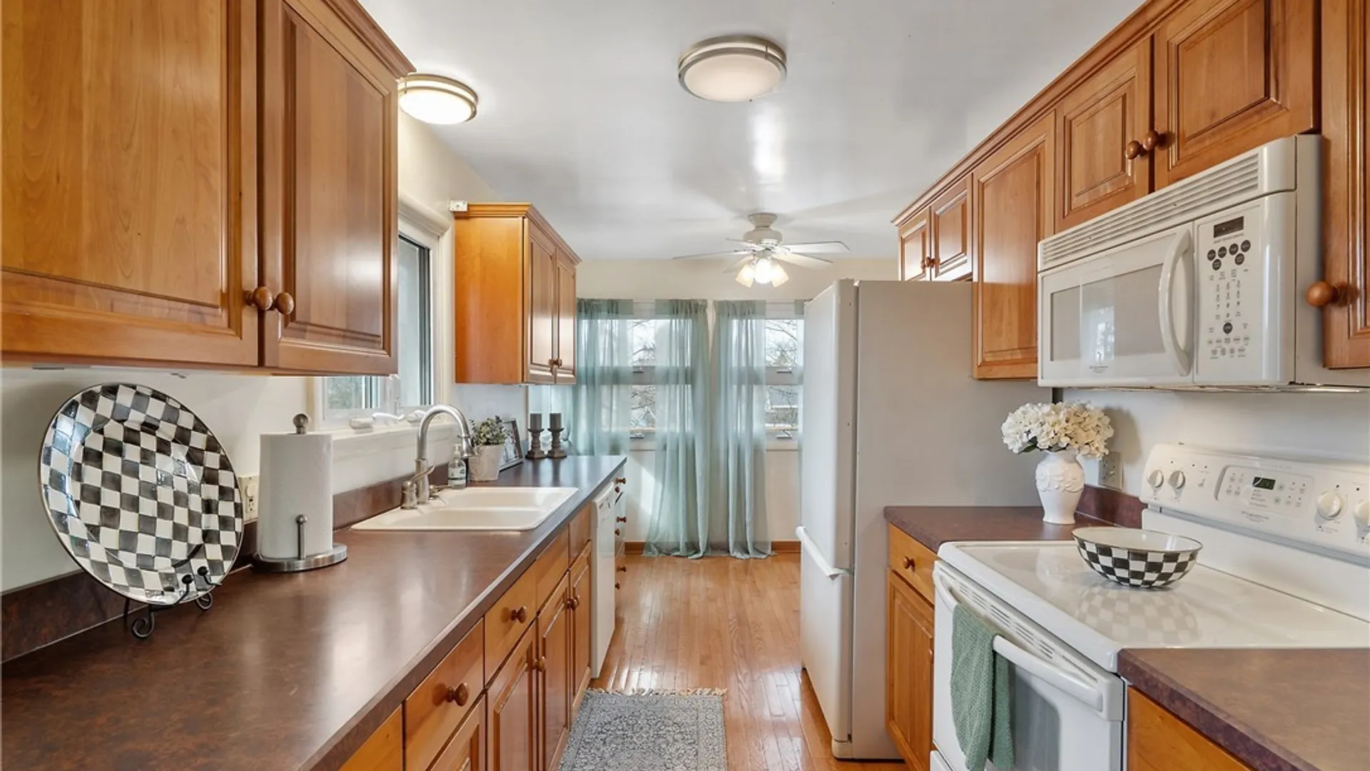 Property at 123 Forrest Way, Camillus, NY 13031 10