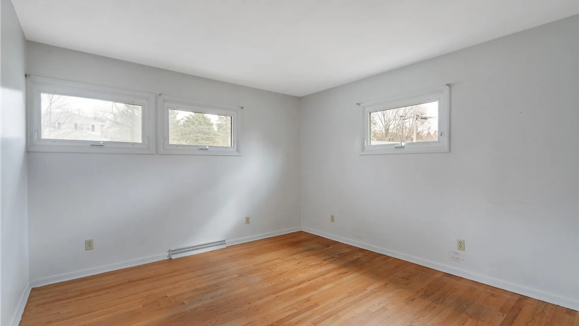Property at 123 Forrest Way, Camillus, NY 13031 18