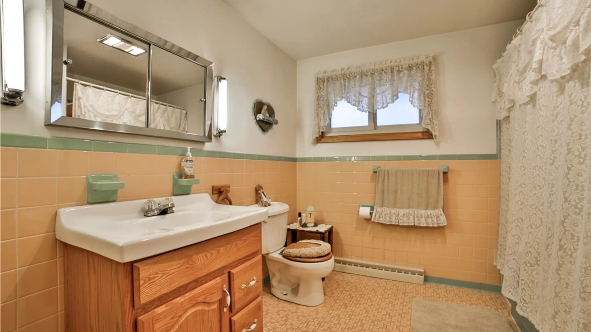 Property at 130 16th Avenue, North Tonawanda, NY 14120 24