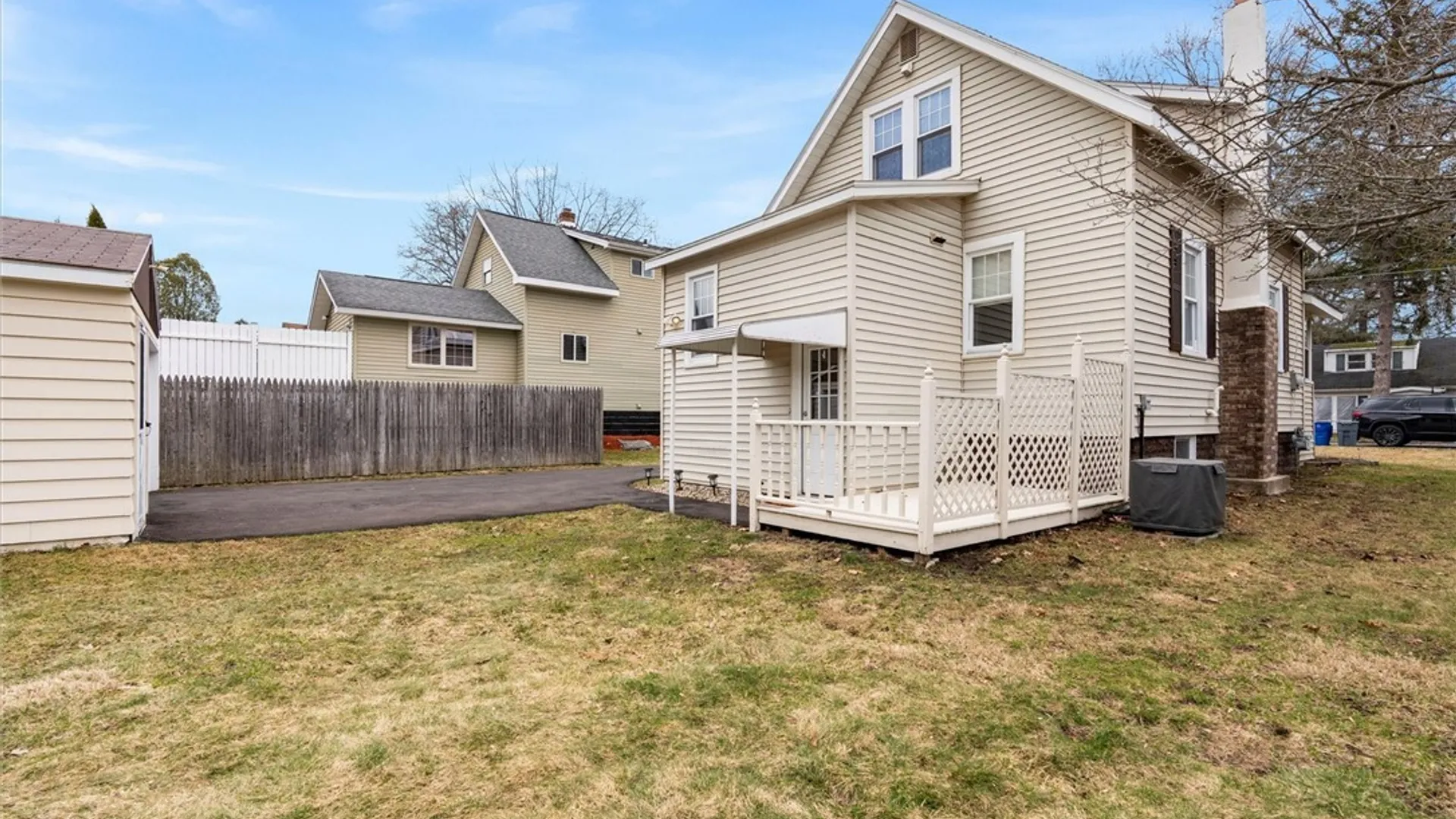 Property at 718 Matty Avenue, Salina, NY 13211 34