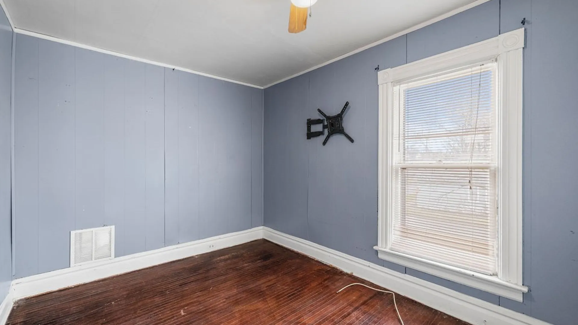 Property at 1510 Willow Avenue, Niagara Falls, NY 14305 29