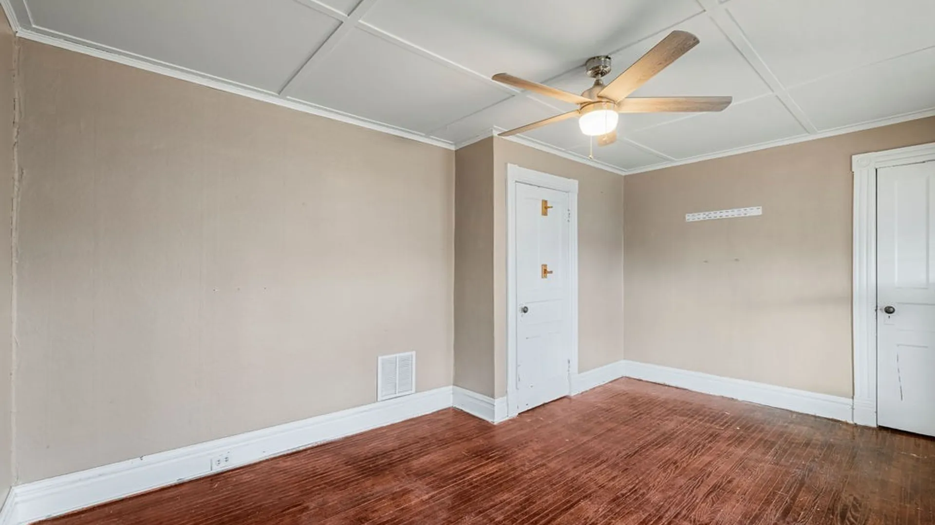 Property at 1510 Willow Avenue, Niagara Falls, NY 14305 32