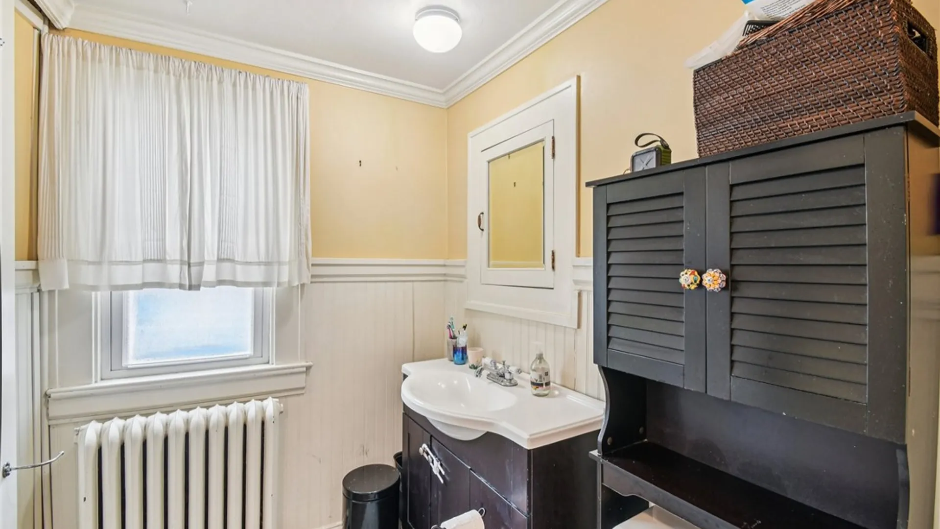 Property at 136 Avondale Road, Irondequoit, NY 14622 25