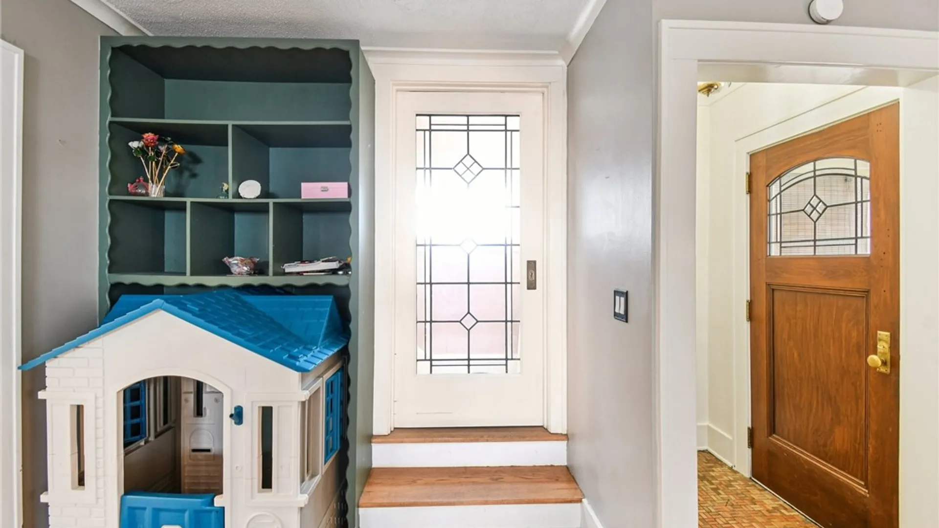 Property at 136 Avondale Road, Irondequoit, NY 14622 8