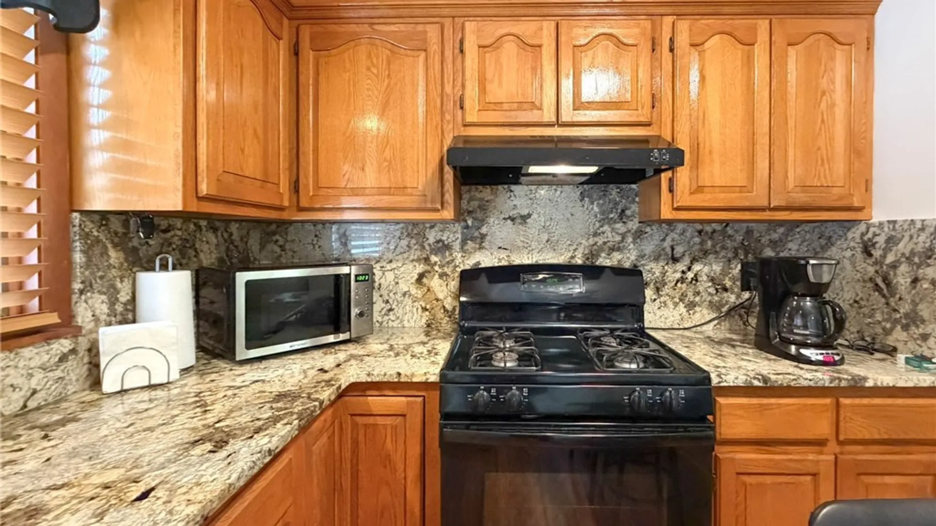 Property at 450 Lee Boulevard, Utica, NY 13502 10