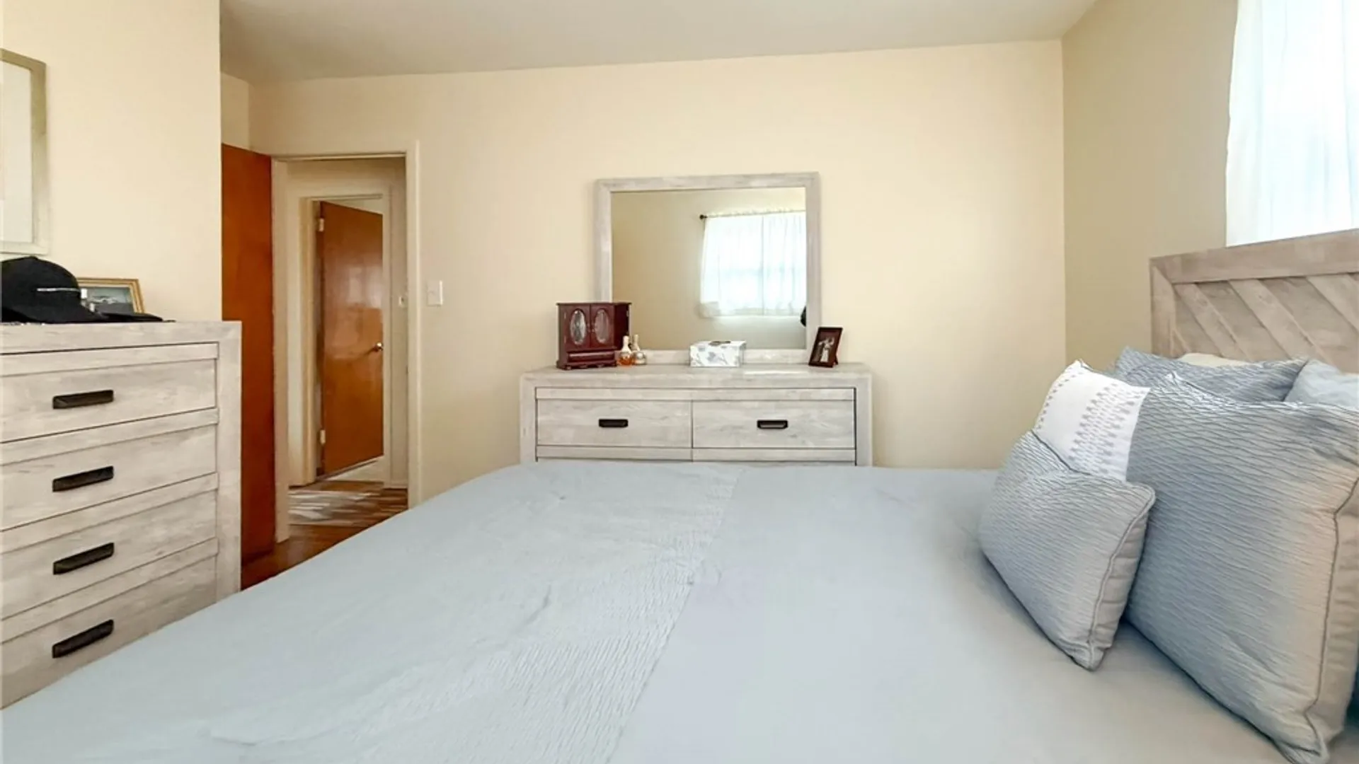 Property at 450 Lee Boulevard, Utica, NY 13502 17