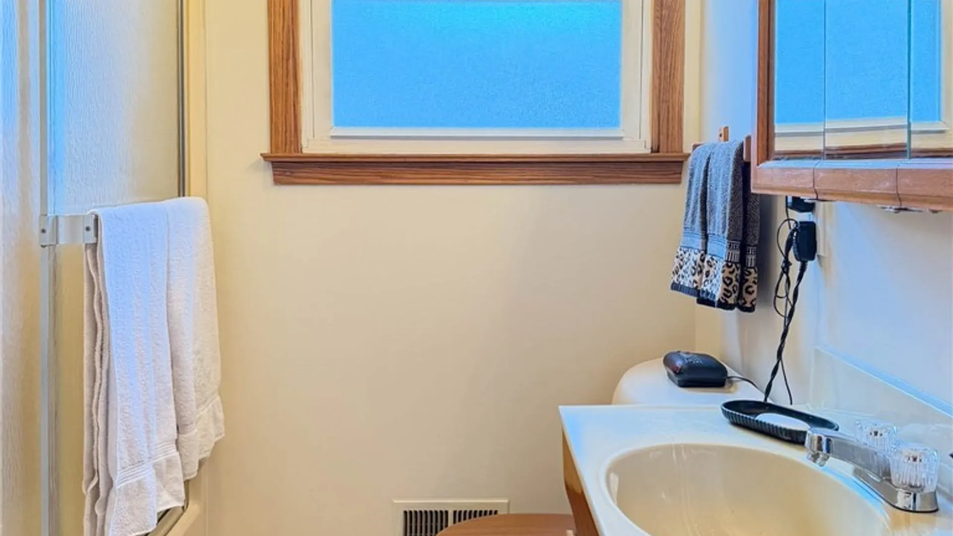 Property at 450 Lee Boulevard, Utica, NY 13502 19