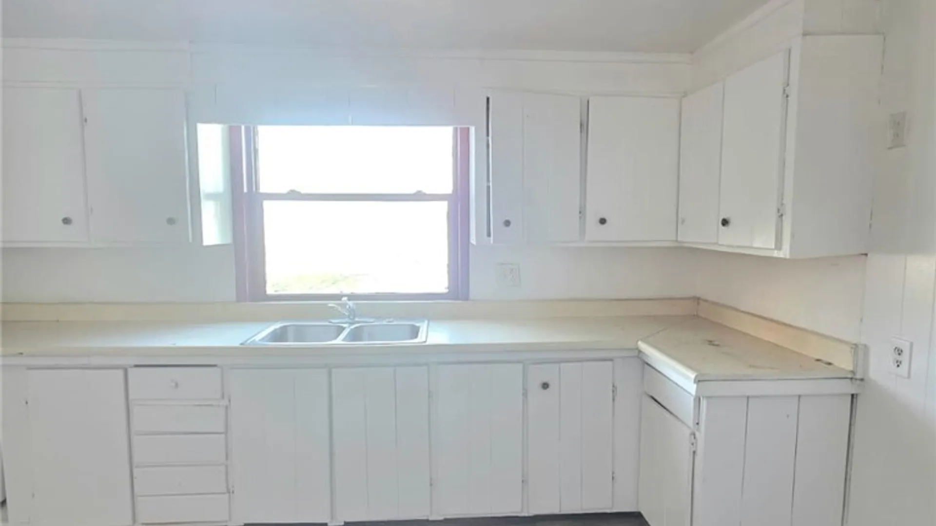 Property at 135 Ivy Street, Buffalo, NY 14211 7