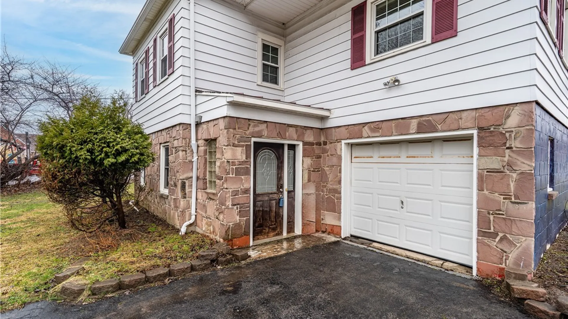 Property at 8465 Transit Road, Clarence, NY 14051 3