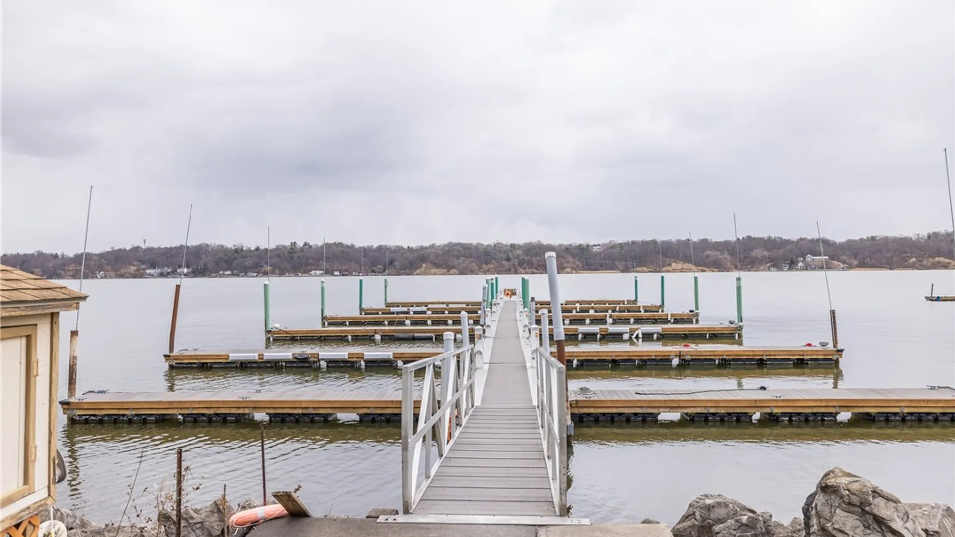 Property at 206 Bay Village Drive, Irondequoit, NY 14609 21