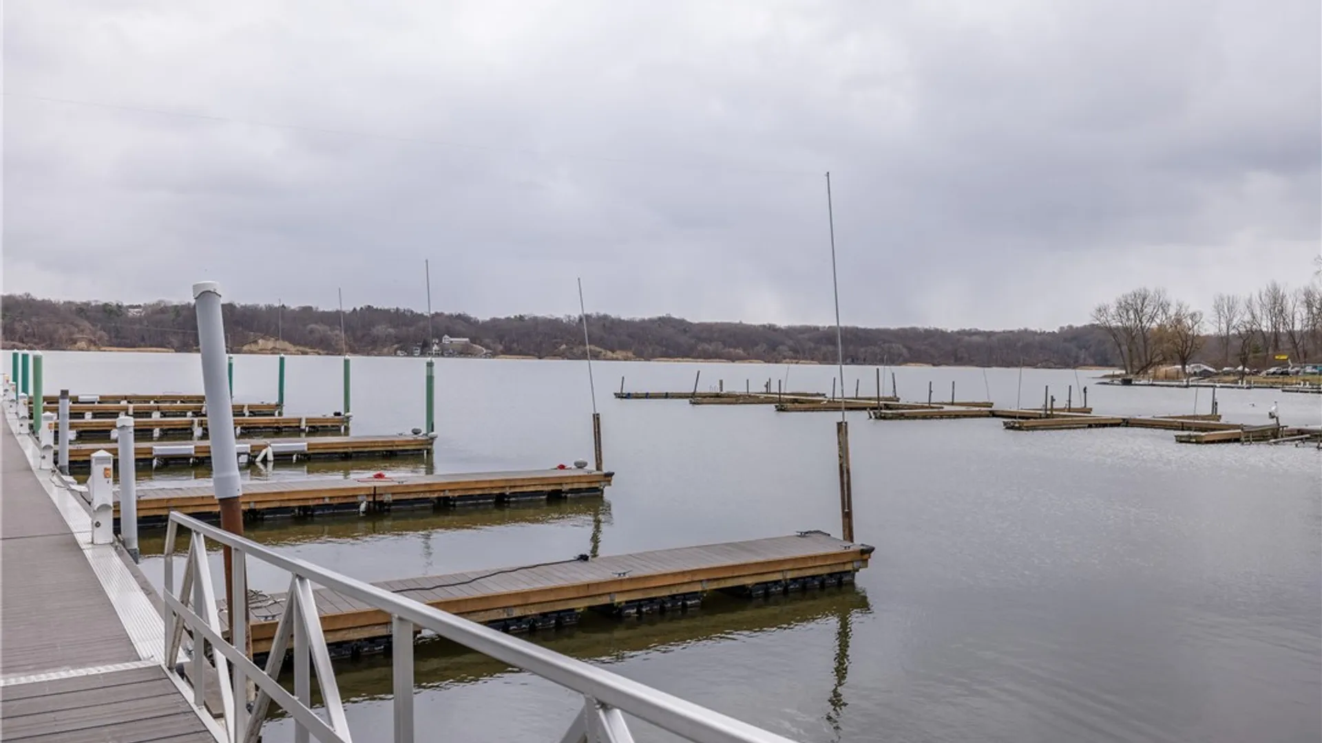 Property at 206 Bay Village Drive, Irondequoit, NY 14609 22