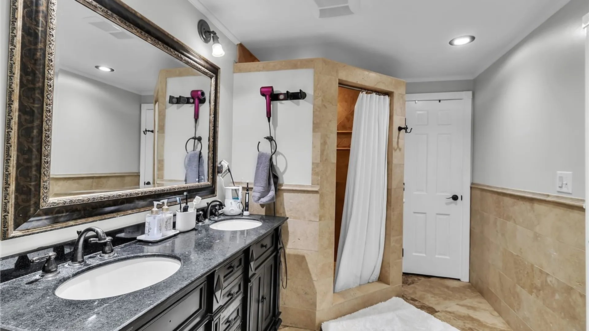 Property at 660 Colony Road, Grand Island, NY 14072 32