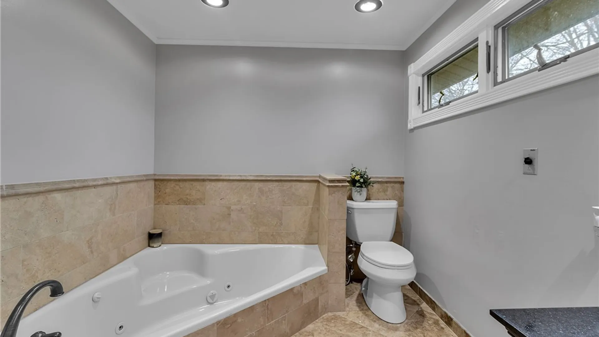 Property at 660 Colony Road, Grand Island, NY 14072 34