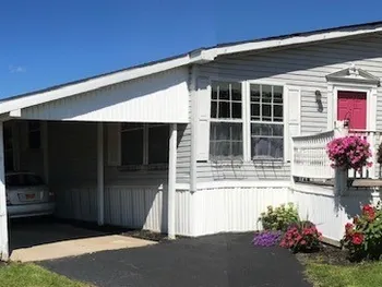 1052 Fernwood, Lockport Town, NY 14094
