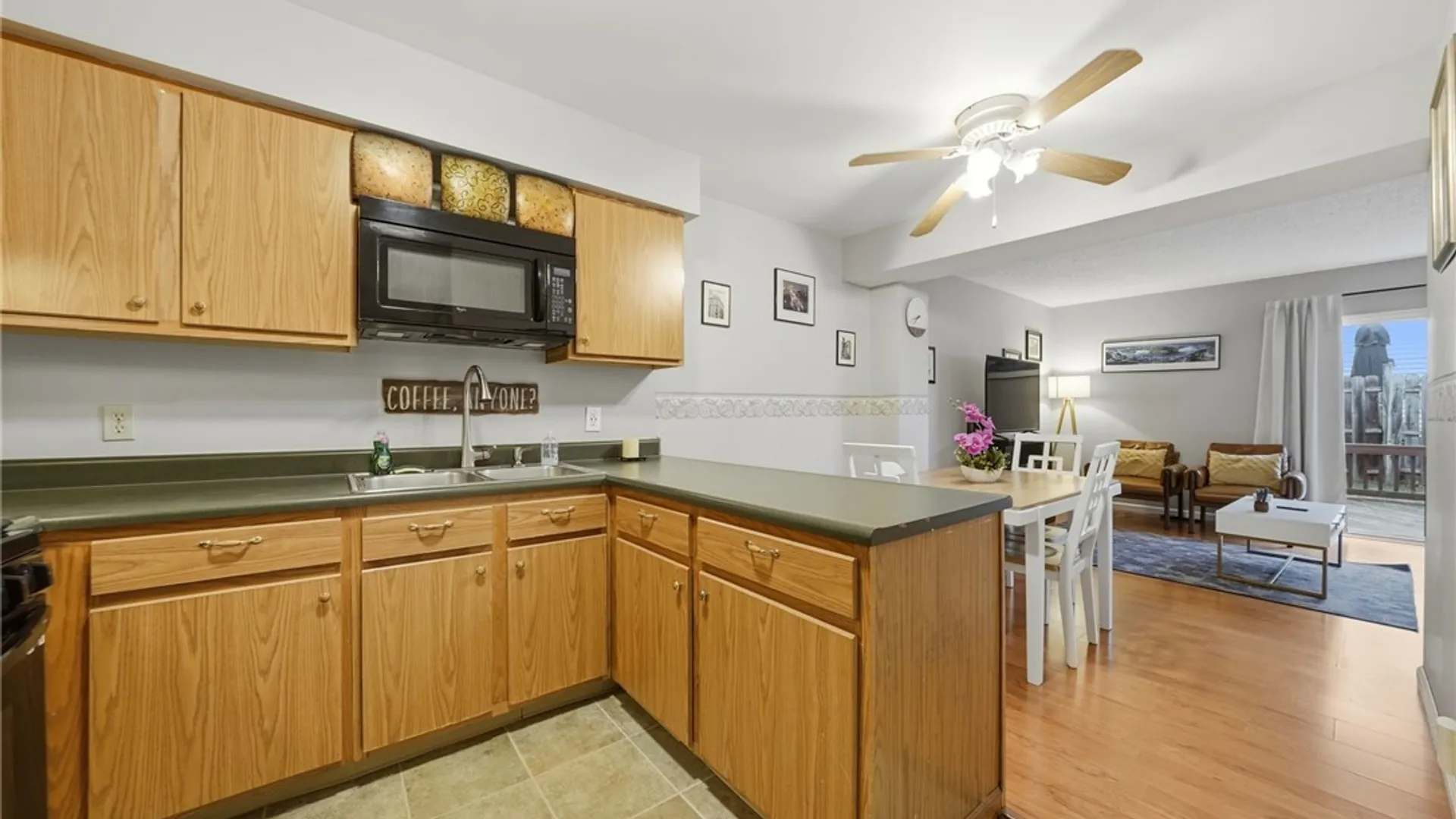 Property at 307 King Peterson Road, Buffalo, NY 14204 15