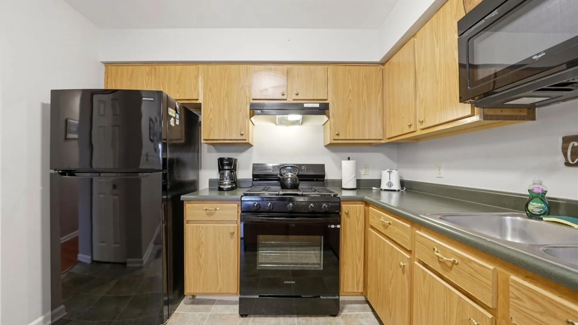 Property at 307 King Peterson Road, Buffalo, NY 14204 20