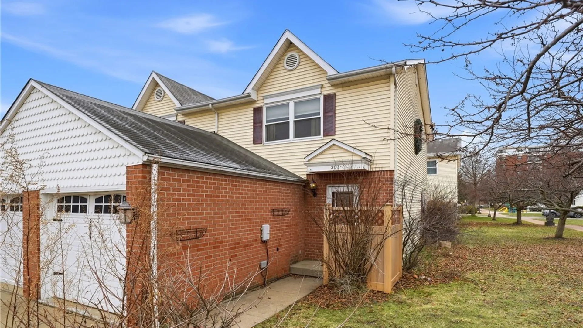 Property at 307 King Peterson Road, Buffalo, NY 14204 5