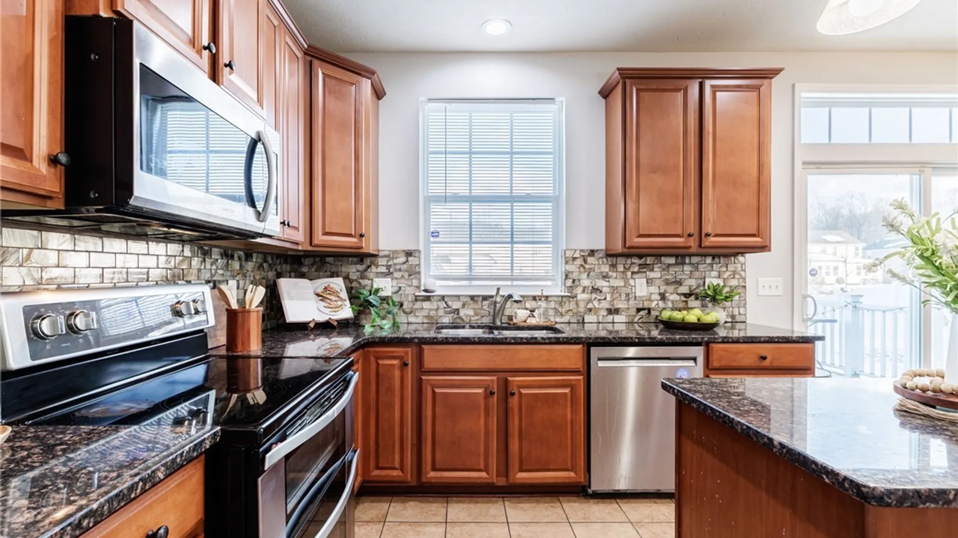 Property at 3 Willow Bridge Trail, Penfield, NY 14526 36