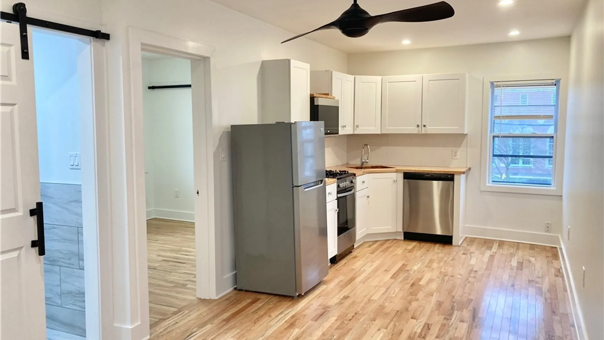 Property at 56 Trinity Place, Buffalo, NY 14201 3