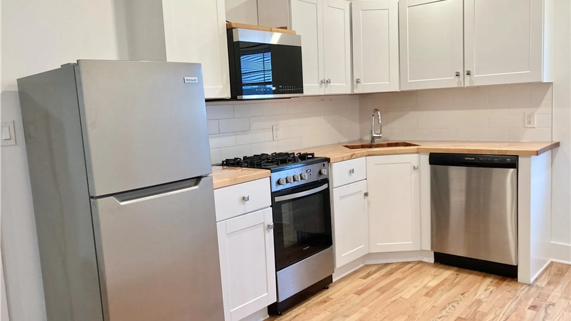 Property at 56 Trinity Place, Buffalo, NY 14201 4