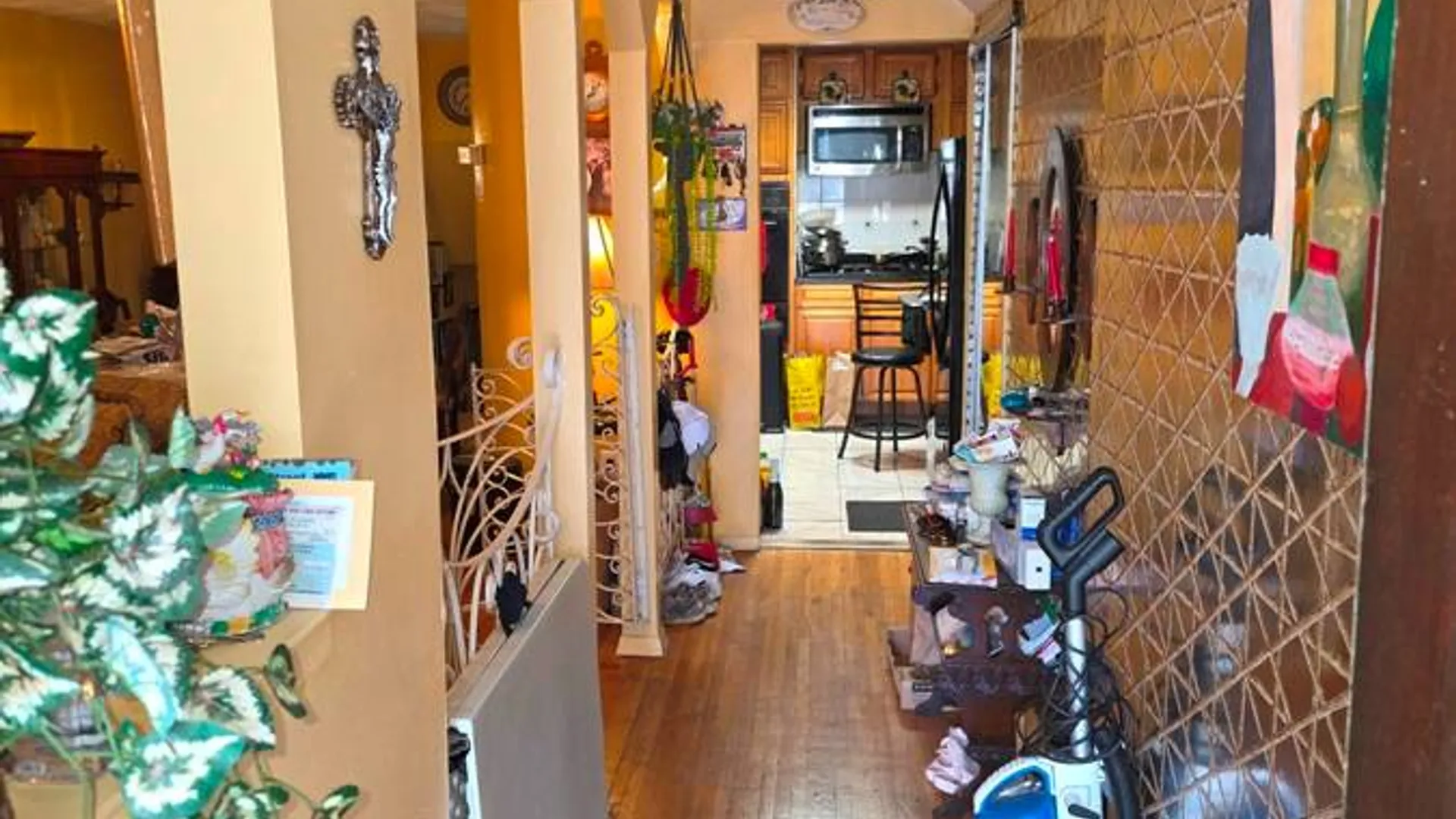 Property at 9505 Schenck St, Brooklyn, NY 11236 5