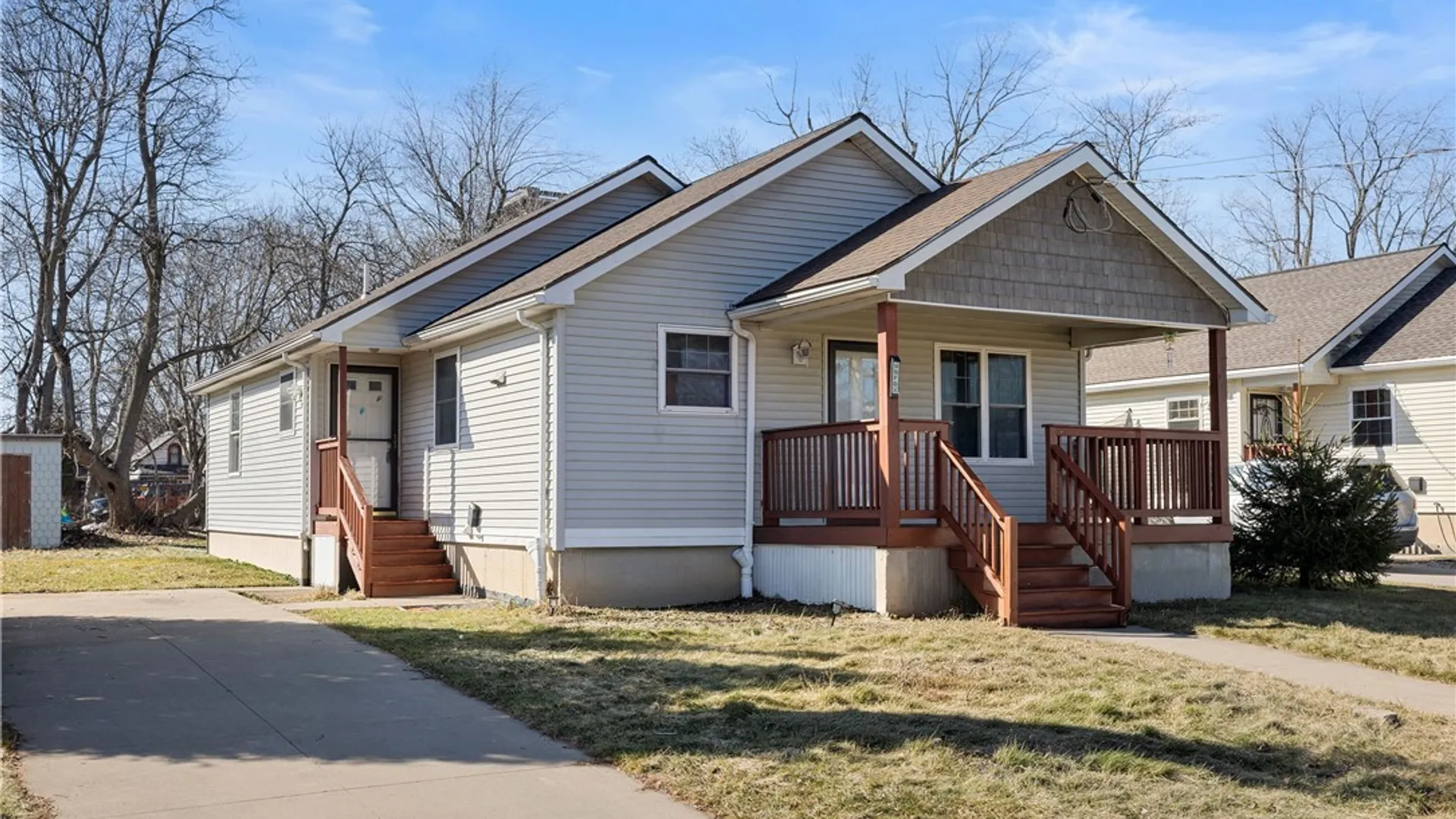 Property at 98 Fox Street, Buffalo, NY 14212 2