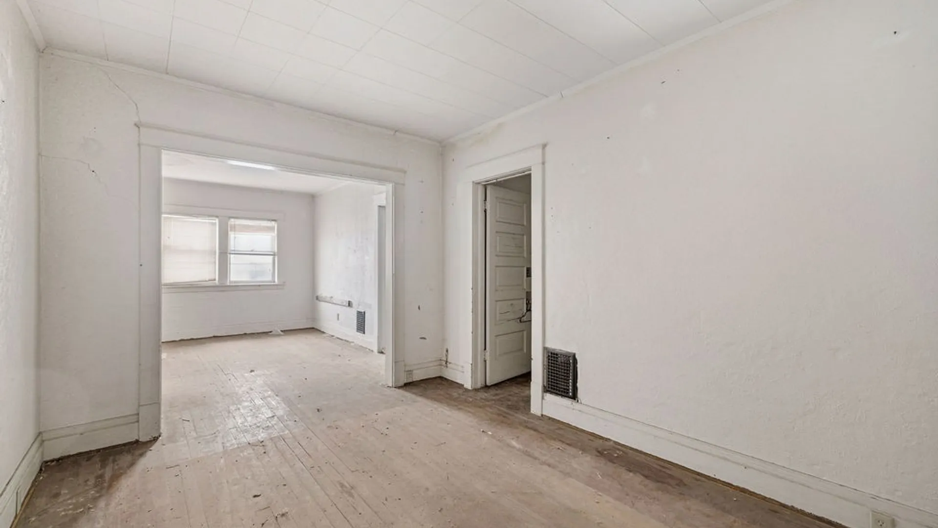 Property at 352 9th Street, Niagara Falls, NY 14303 12