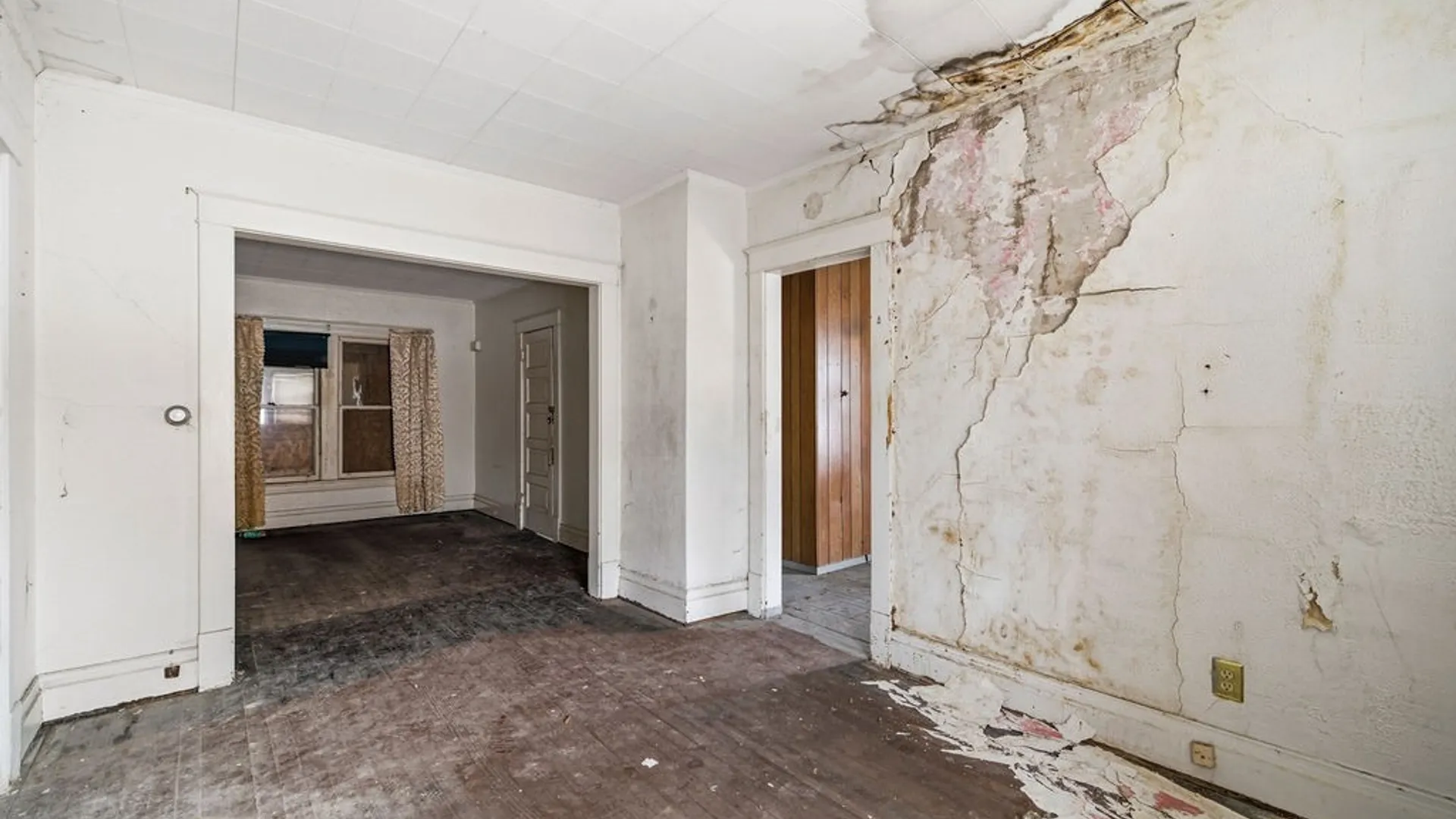 Property at 352 9th Street, Niagara Falls, NY 14303 13