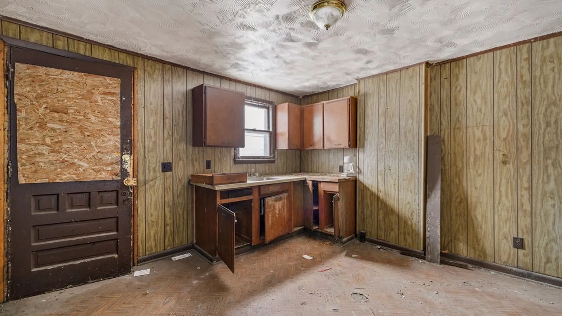 Property at 352 9th Street, Niagara Falls, NY 14303 7