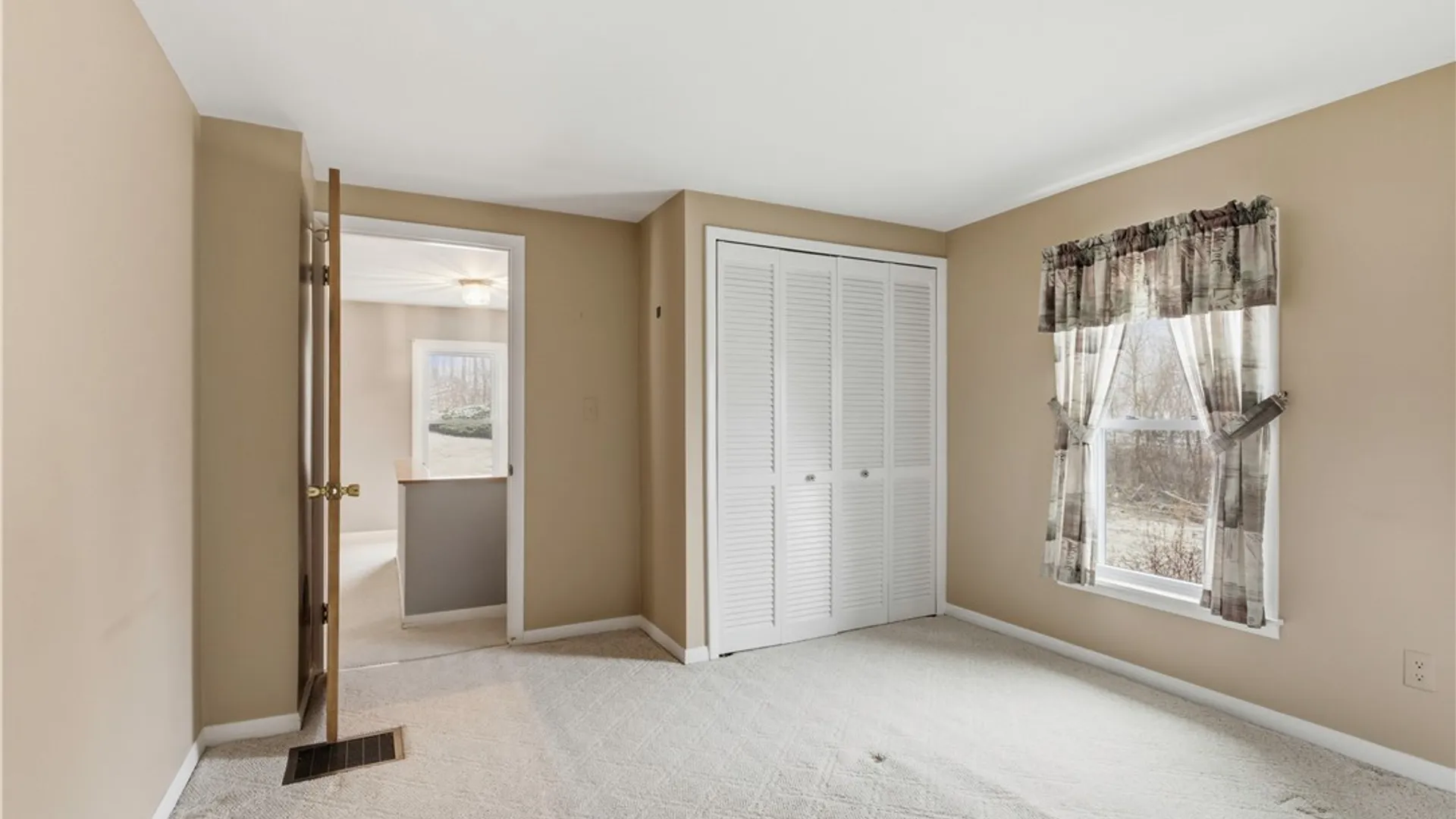 Property at 2178 Canal Road, Camillus, NY 13112 14