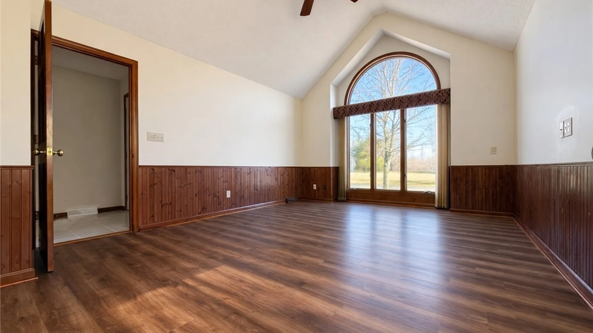 Property at 3226 River Road, Grand Island, NY 14072 11