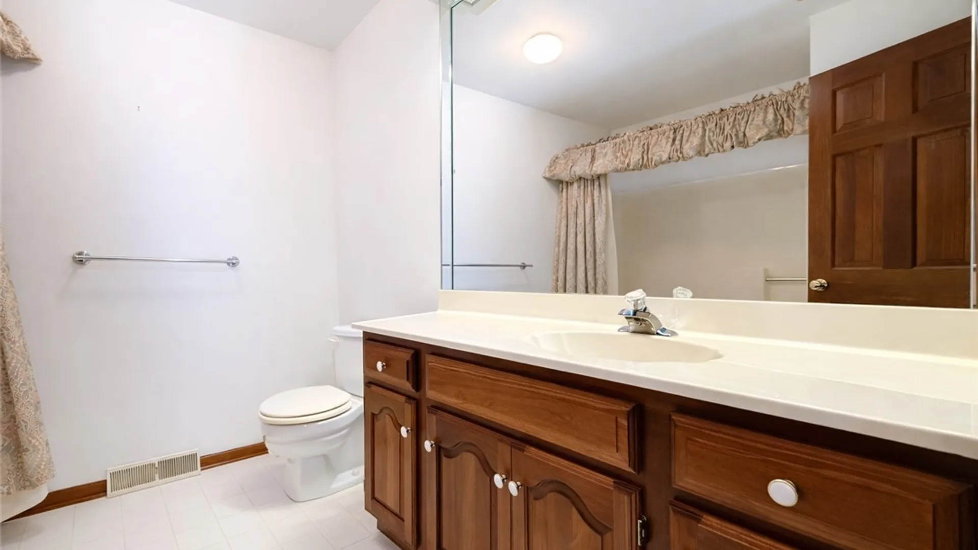 Property at 3226 River Road, Grand Island, NY 14072 19