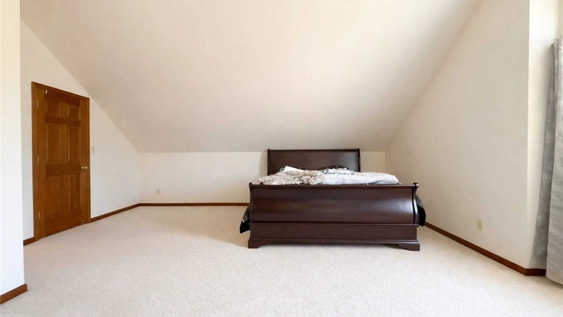 Property at 3226 River Road, Grand Island, NY 14072 23