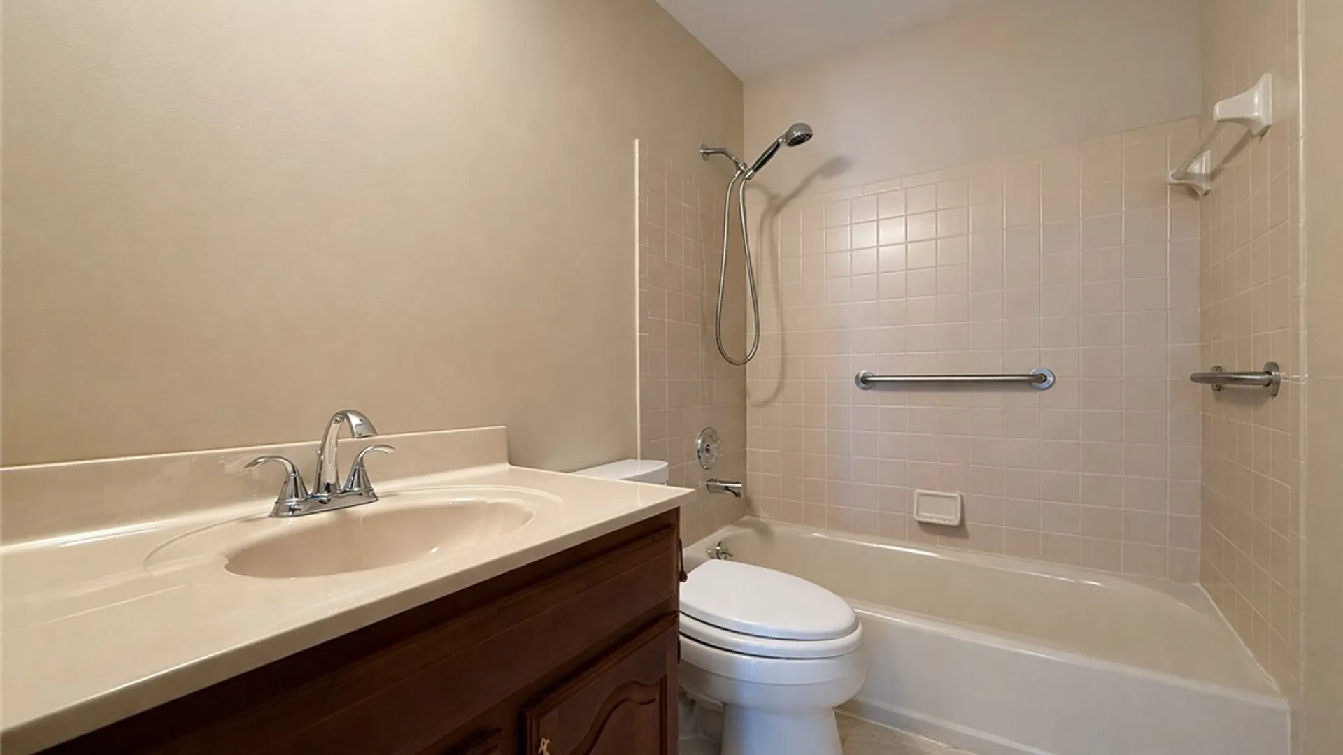 Property at 3226 River Road, Grand Island, NY 14072 16