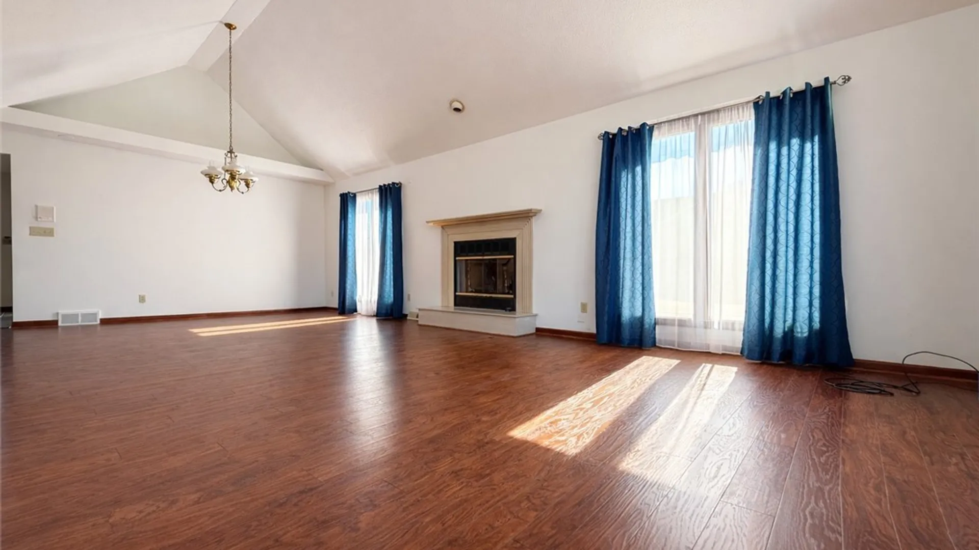 Property at 3226 River Road, Grand Island, NY 14072 5